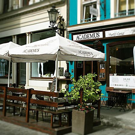 Academus Pub & Guest House Wrocław Eksteriør billede