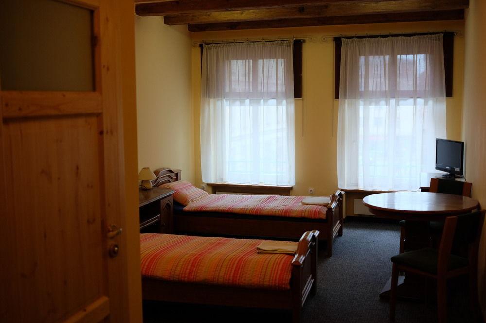 Academus Pub & Guest House Wrocław Eksteriør billede